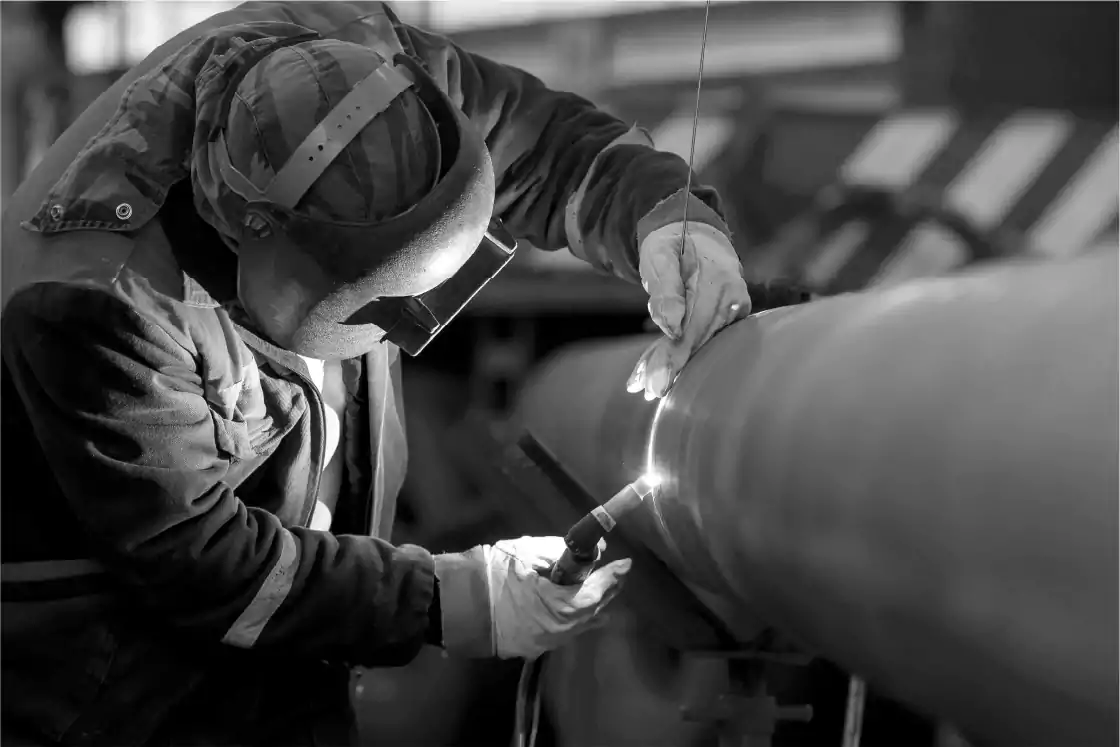 Welded vs Seamless Steel Pipes Guide